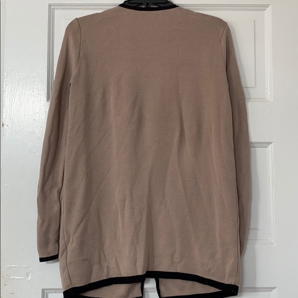 Dana Buchman beige sweater with black accent, S - Picture 2 of 7